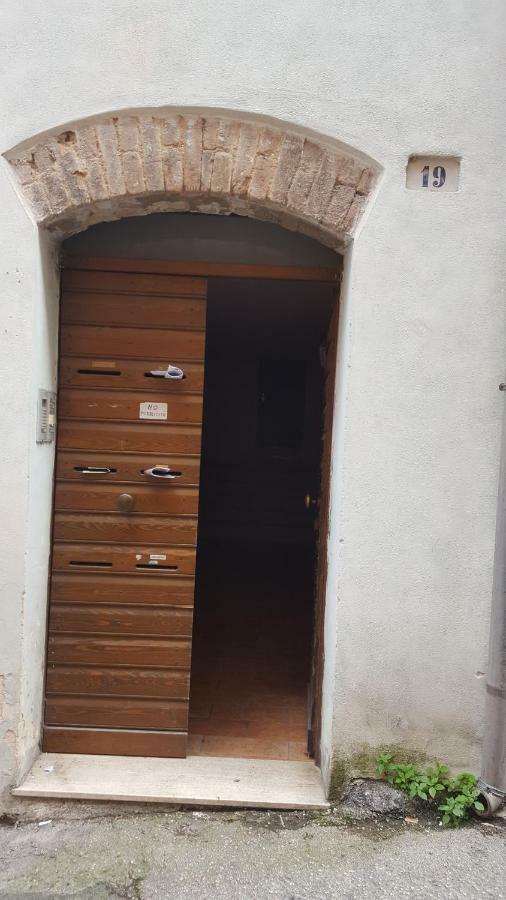 Apartmán Via Della Posterna Spoleto Exteriér fotografie